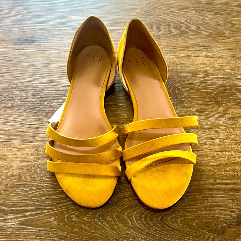 Adorable Yellow Sandals for Women